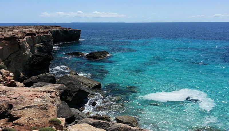 Se baigner dans la Méditerranée